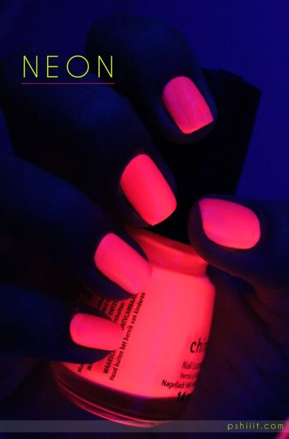 Neon Glow In The Dark Acrylic Nail