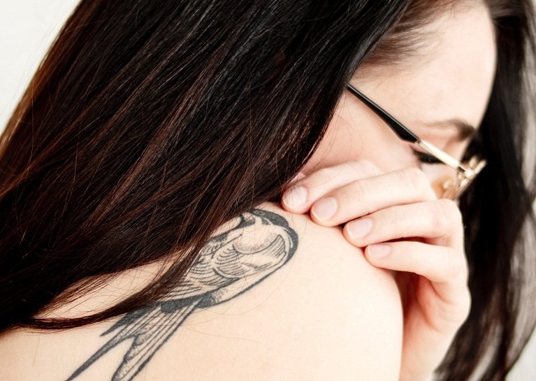 How to Give Yourself a Temporary Tattoo Using Perfume and Paper