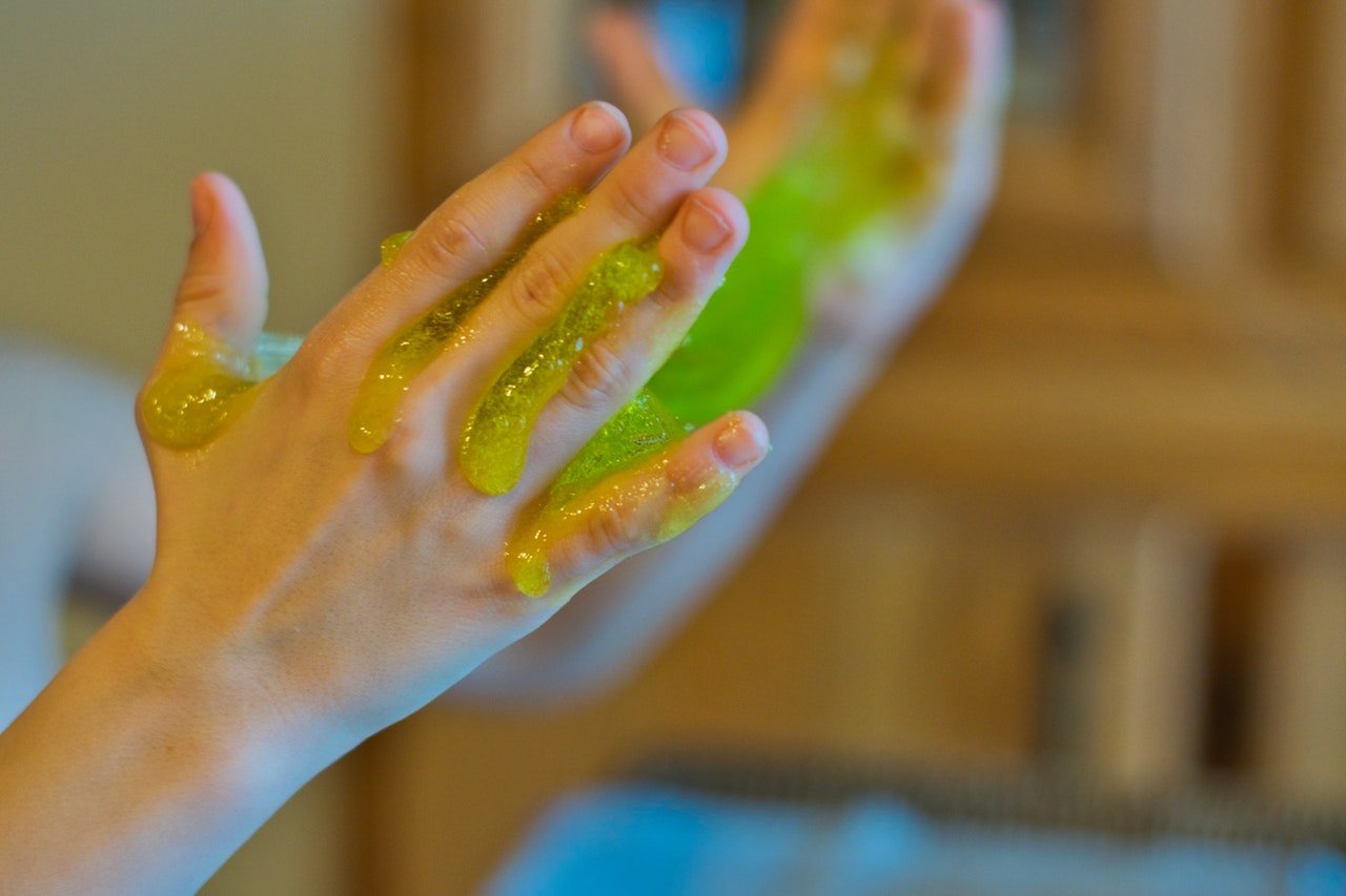 how-to-make-slime-without-borax-or-contact-solution-here-are-the-2